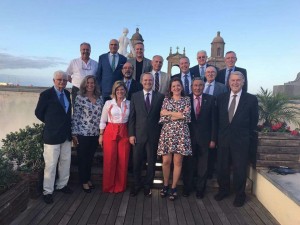 miembros de la fundacion COF